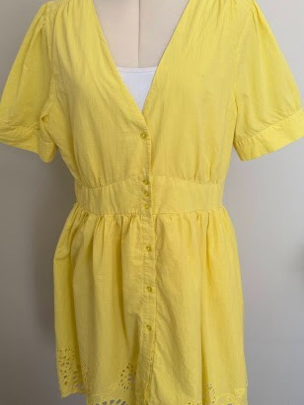 Ce-ce Dress midi Yellow size 14 button